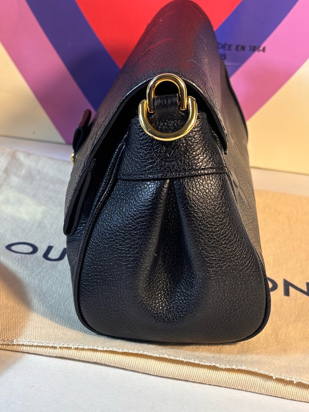 Louis Vuitton New Model Favorite Noir - Picture 5 of 16